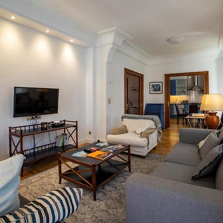 La Concha Cozy Balcony Apartment By Cisan Rentals San Sebastian Bagian luar foto