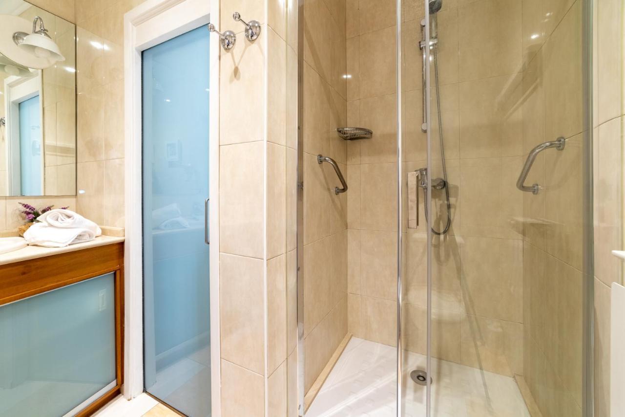 La Concha Cozy Balcony Apartment By Cisan Rentals San Sebastian Bagian luar foto