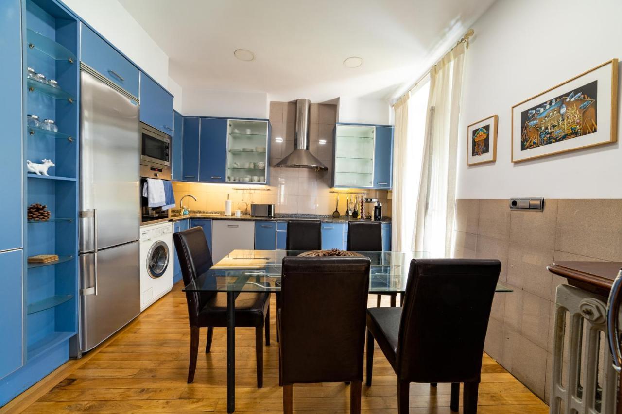 La Concha Cozy Balcony Apartment By Cisan Rentals San Sebastian Bagian luar foto